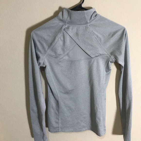 Danskin Now grey semi-fitted pullover (XS) - Picture 2 of 5